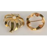 Two gold post war pearl set brooches.
