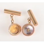 A pair of 9ct gold cufflinks, 7.3g.