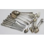 Five Victorian Fiddle pattern silver dessert spoons and other silver cutlery, 12.9oz.