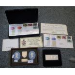 "Queen's Silver Jubilee Tour", silver ingot, London 1977, cased 3oz together with a Limited