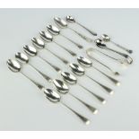 A set of 6 Edwardian silver teaspoons Sheffield 1905, 5 others, 138 grams