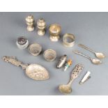 A silver egg cup Birmingham 1971, a pair of condiments and other minor items, weighable silver 166