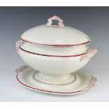 A Victorian oval tureen, cover and stand 34cm