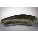 A FINE VELVET UPHOLSTERED CRESCENT SHAPED SOFA, ITALIAN, IN THE MANNER OF ICO PARISI, on gilt