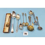 A STERLING SILVER CADDY SPOON with leaf form bowl and pierced handle,