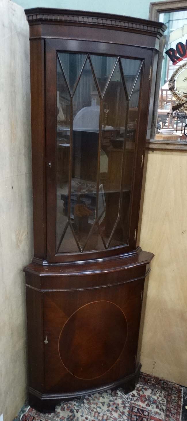 20thC corner cupboard CONDITION: Please Note - we do not make reference to the