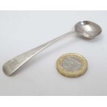 A silver Old English pattern salt spoon,