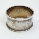 A silver napkin ring hallmarked Birmingham 1921 maker William Hair Haseler (16g)