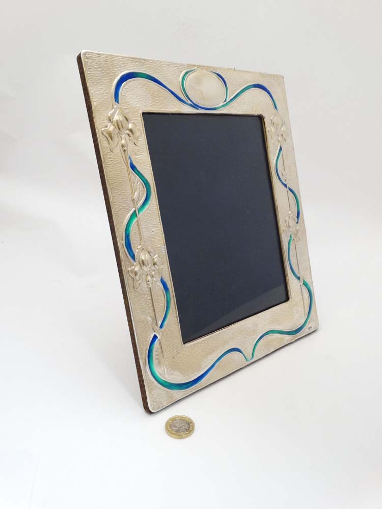 A silver photograph frame with Art Nouveau style enamel decoration. - Image 7 of 9