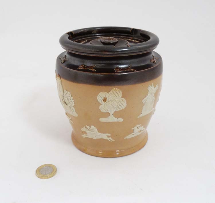 An early 20th C Royal Doulton salt glaze stoneware two- tone tobacco jar and lid decorated with - Image 4 of 7