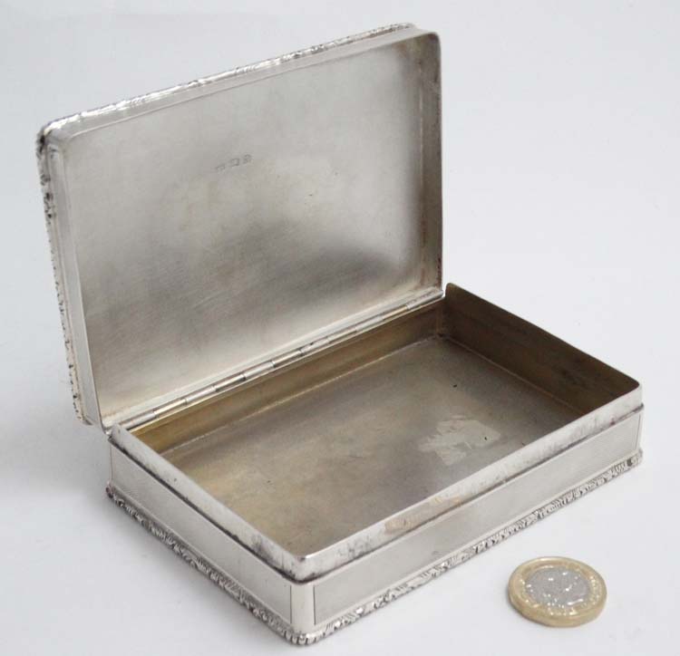 An Art Deco silver desk / table top cigarette box hallmarked Birmingham 1932 maker A Wilcox, - Image 5 of 5