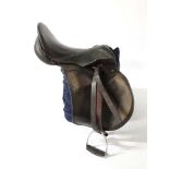 English Saddle : A 17.5'' Medium Wide 'Marlow; Global Saddle Co.