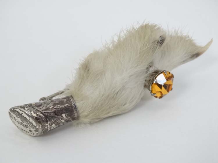 A silver mounted grouse foot brooch. Hallmarked Edinburgh c.1957 maker Ward Brothers. - Image 6 of 6