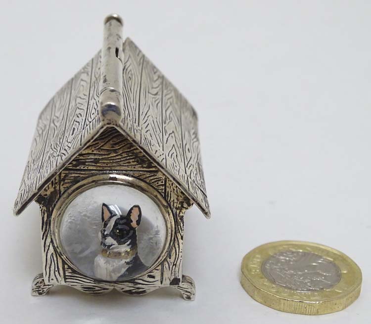 A novelty silver vesta case formed as a dog kennel / dog house with sprung action to roof, - Image 4 of 8