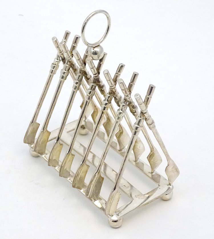 Rowing: A novelty 6-slice silver plated toast rack, the bars formed as oars. - Image 4 of 14