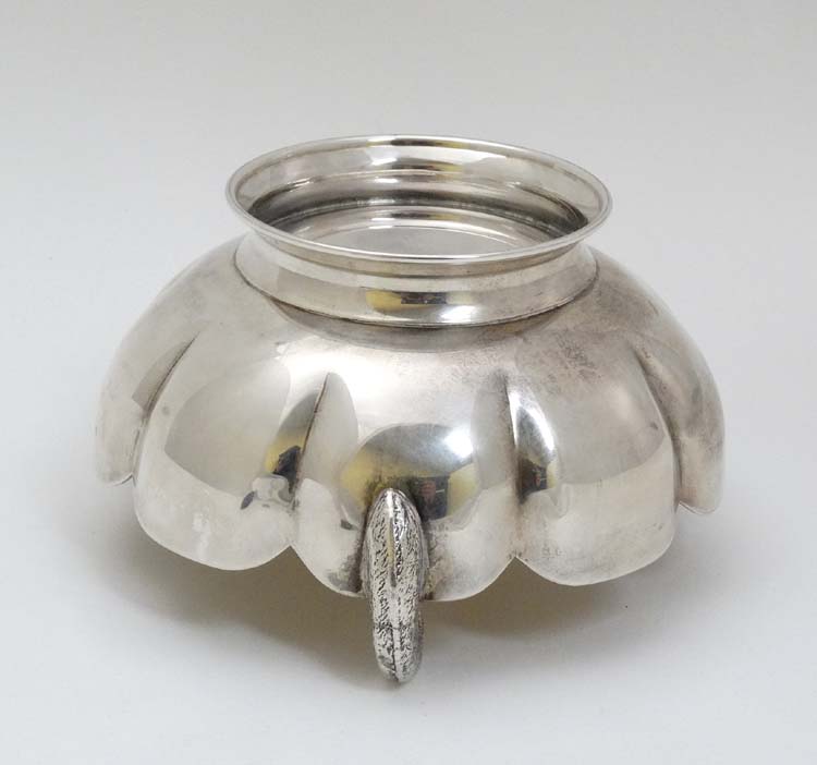 A Lambidis silver plate bowl having 3 ducks head decoration and gilded interior approx 6 1/4" - Image 2 of 5