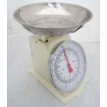 A set of Hanson kitchen scales measuring up to 10 pounds This lot is being sold for our nominated