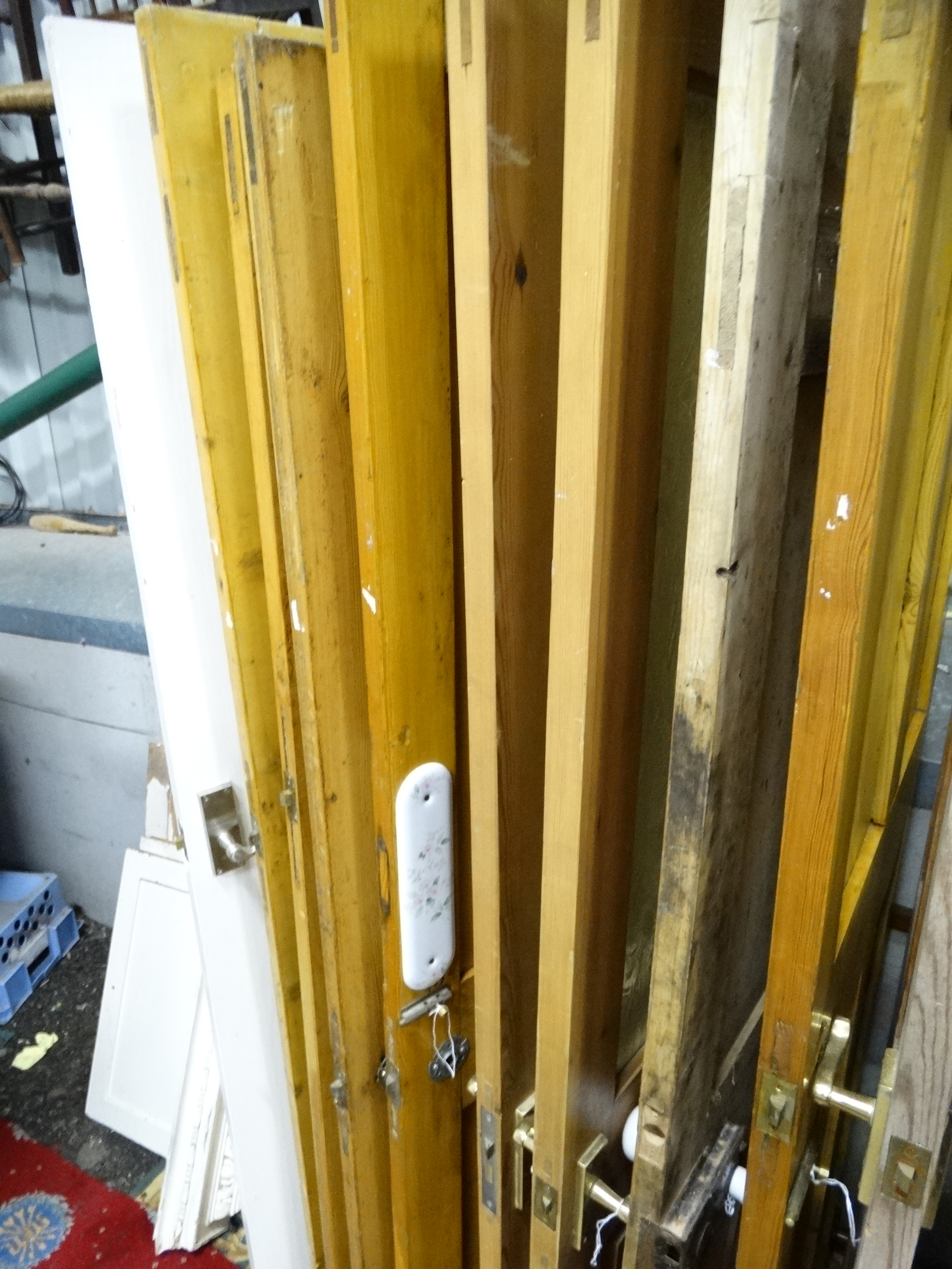 10 Assorted external and internal doors CONDITION: Please Note - we do not make - Image 3 of 4