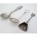 Assorted silver and silver plated items to include a a silver plate sifter spoon,