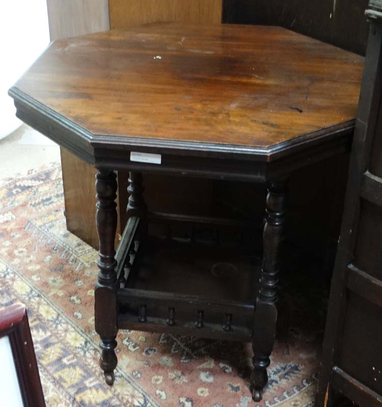 Edwardian side table CONDITION: Please Note - we do not make reference to the - Image 3 of 4