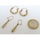 2 pairs of gold earrings (2 + 2) CONDITION: Please Note - we do not make reference