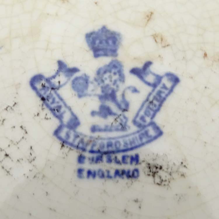 Quantity of blue and white china CONDITION: Please Note - we do not make reference - Image 13 of 23