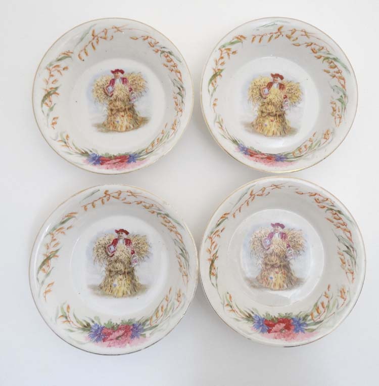 A set of four c1910 '' Quaker Rolled White Oats '' advertising bowls,