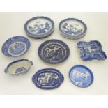 Quantity of blue and white china CONDITION: Please Note - we do not make reference