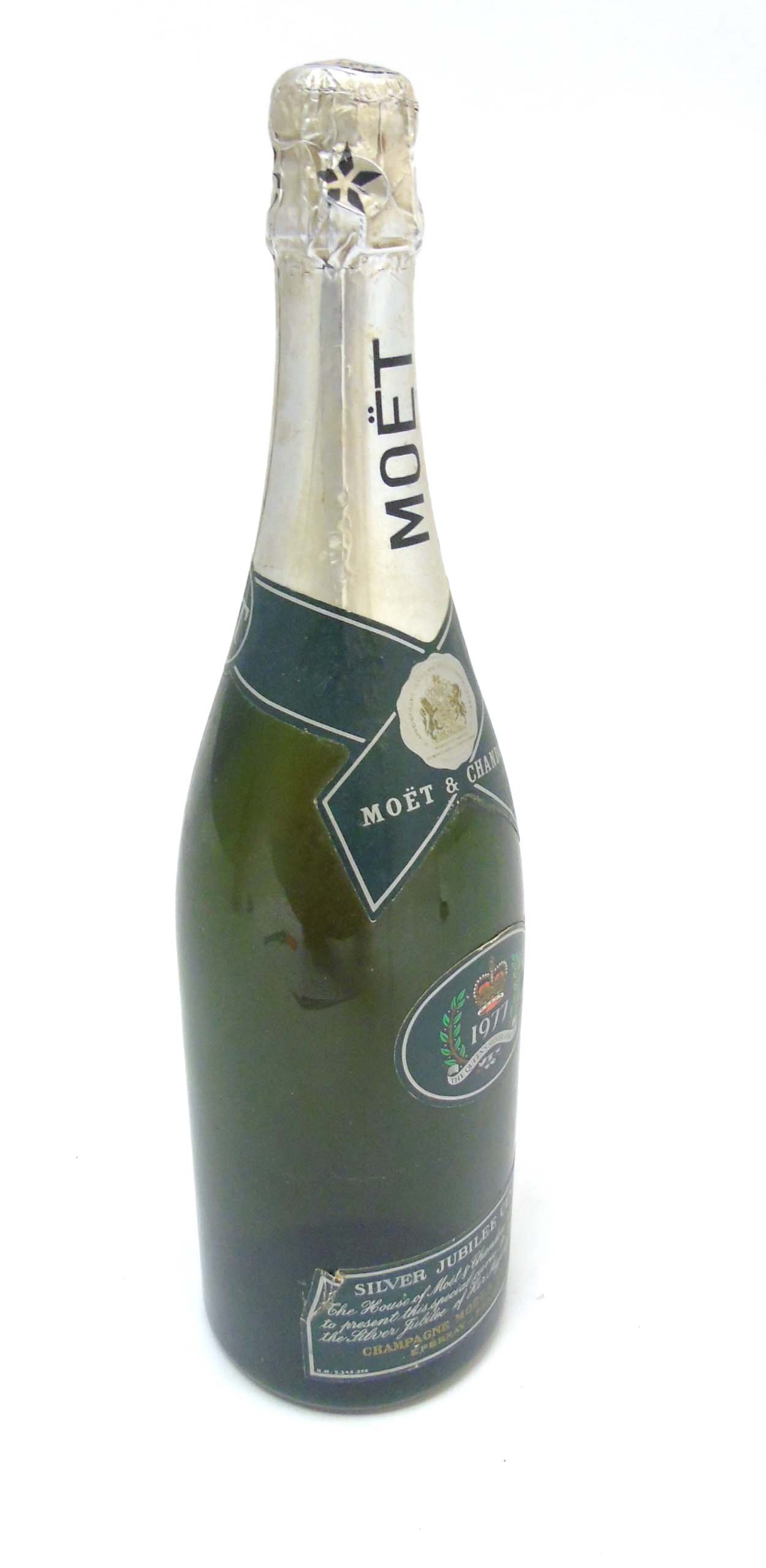 Champagne : A Moet & Chandon 1977 Silver Jubilee cuvee CONDITION: Please Note - we - Image 3 of 4
