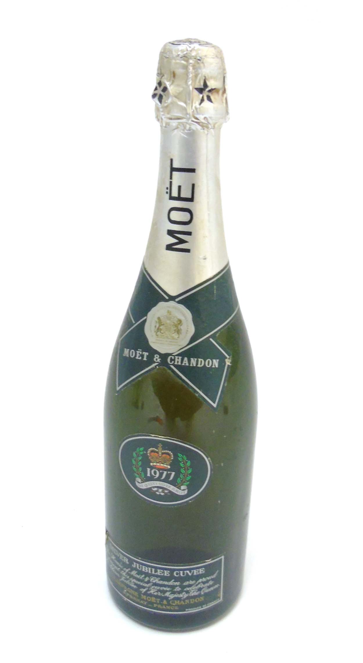 Champagne : A Moet & Chandon 1977 Silver Jubilee cuvee CONDITION: Please Note - we