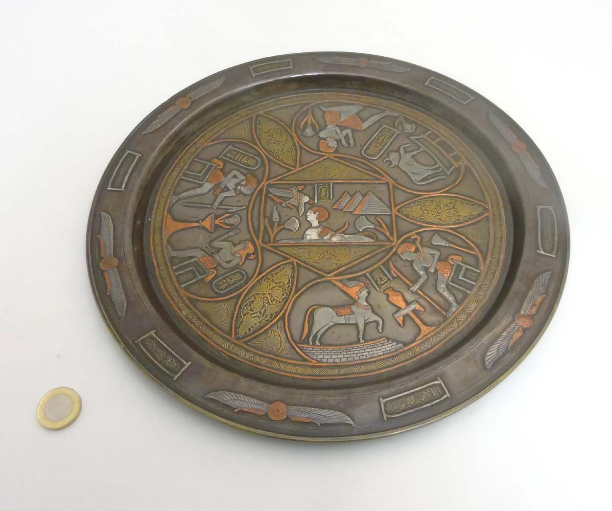 A c.1920 Egyptian copper tray with inlaid brass silver and copper decoration. - Image 4 of 7