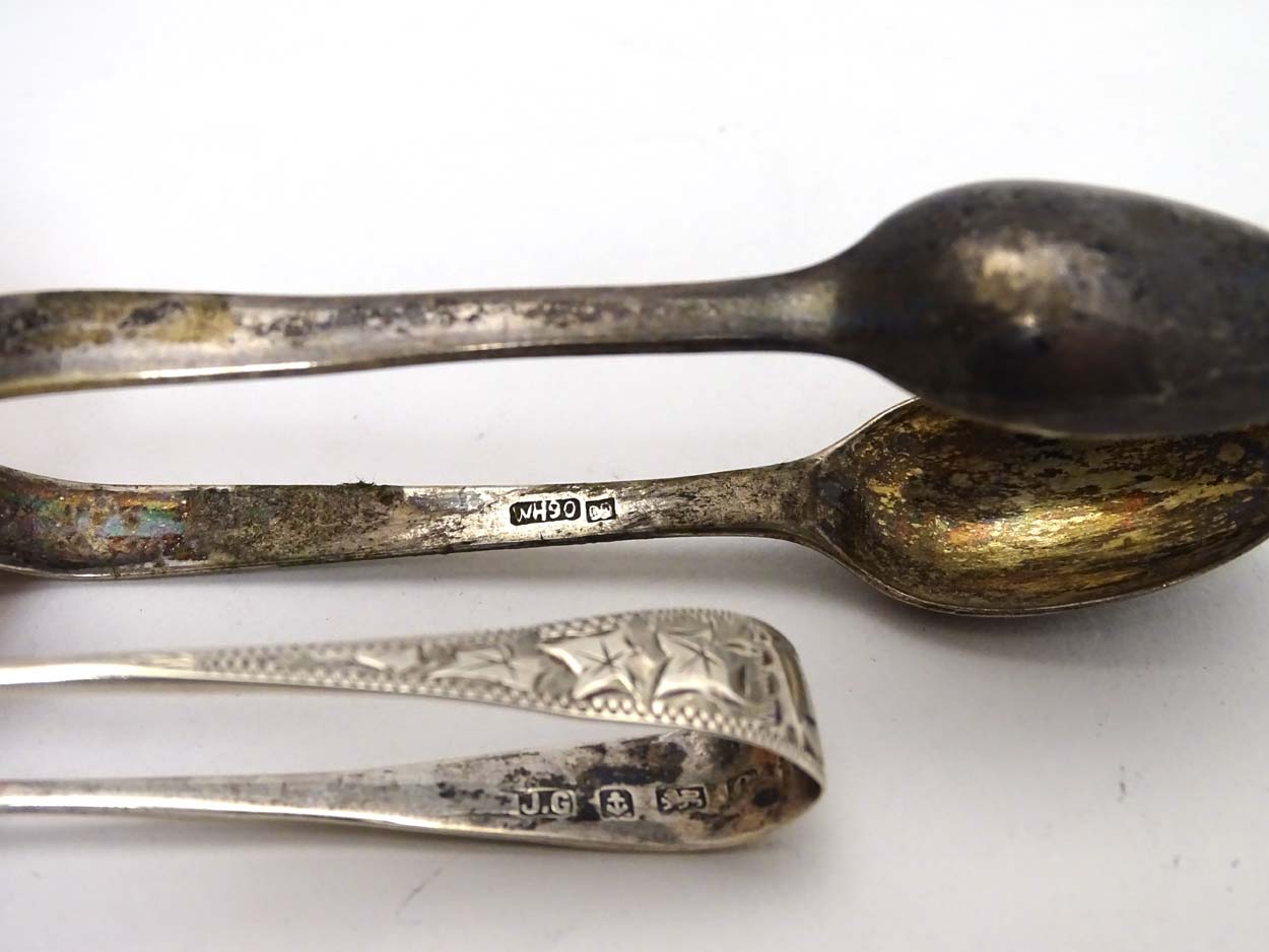 Assorted silver sugar tongs: London 1893 maker Charles Stuart Harris Birmingham 1902 Joseph - Image 2 of 5