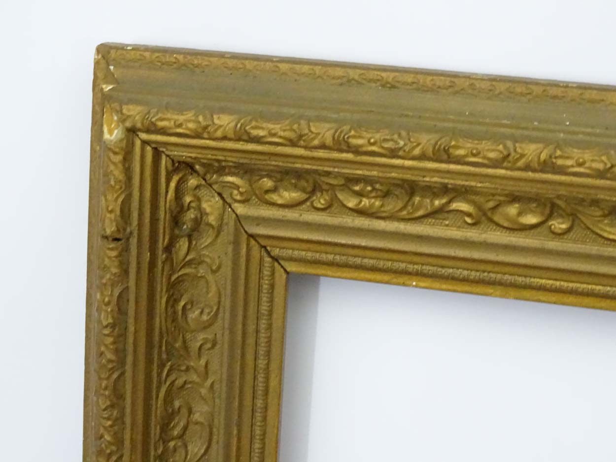 Frame : a late 19 th C gilt picture frame having internal measurement of 19 7/8 x 14 3/4” - Image 2 of 3