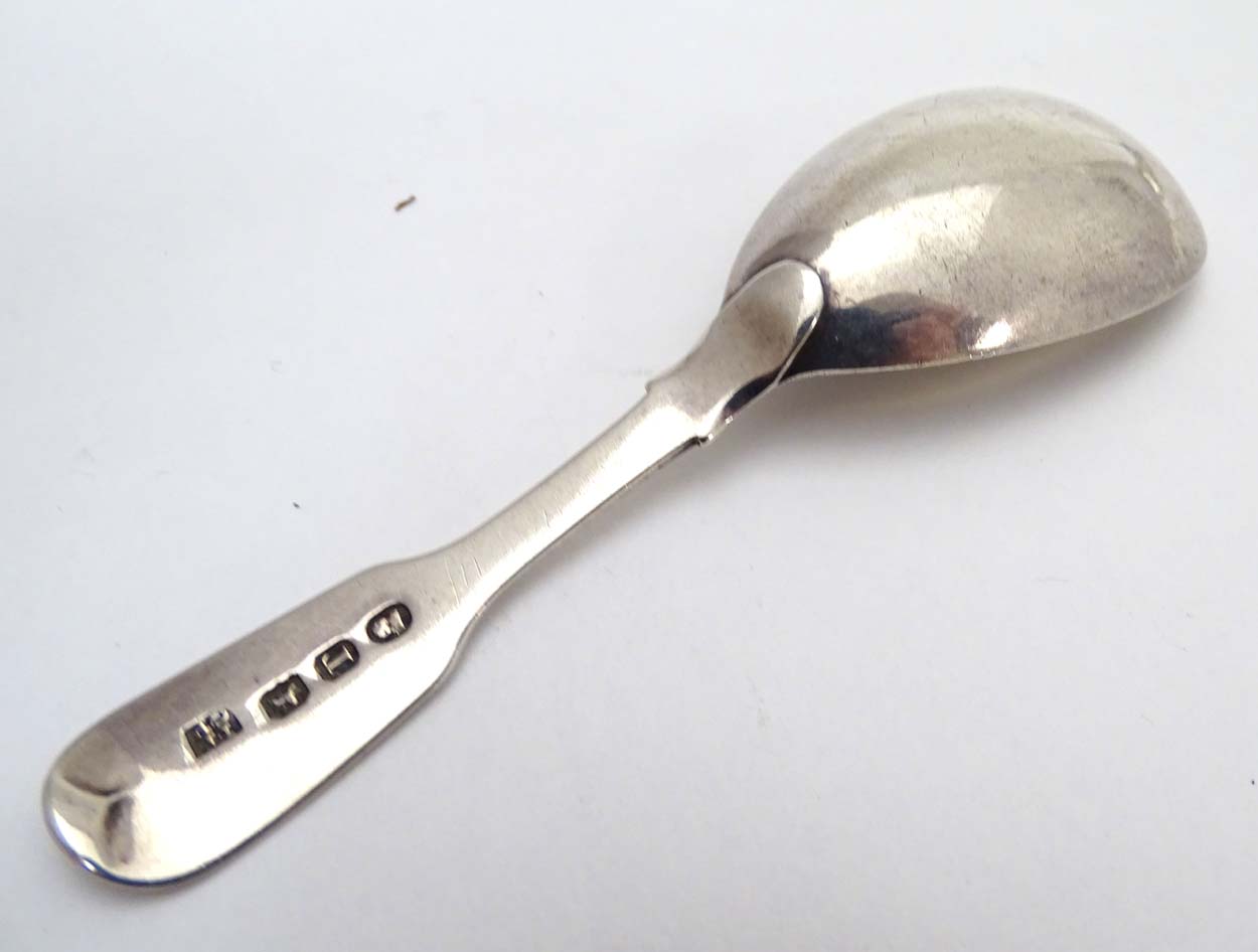 Three silver caddy spoons one hallmarked London 1893 maker Robert Stebbings with shell formed bowl, - Image 12 of 17