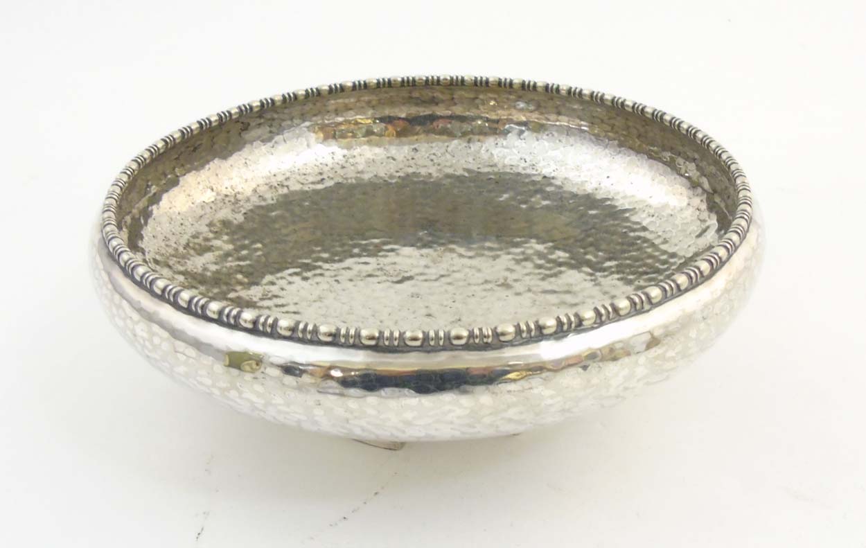 Arts and Crafts : A four foot hammered silver plate bowl by J B Chatterly & Sons ltd. Marked under. - Image 5 of 9