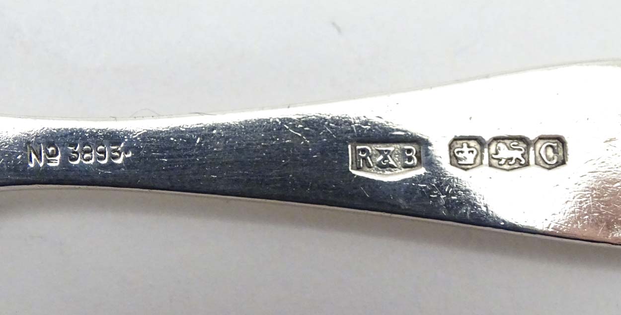 A silver preserve spoon hallmarked Sheffield 1945 maker Roberts & Belk Ltd. - Image 5 of 5