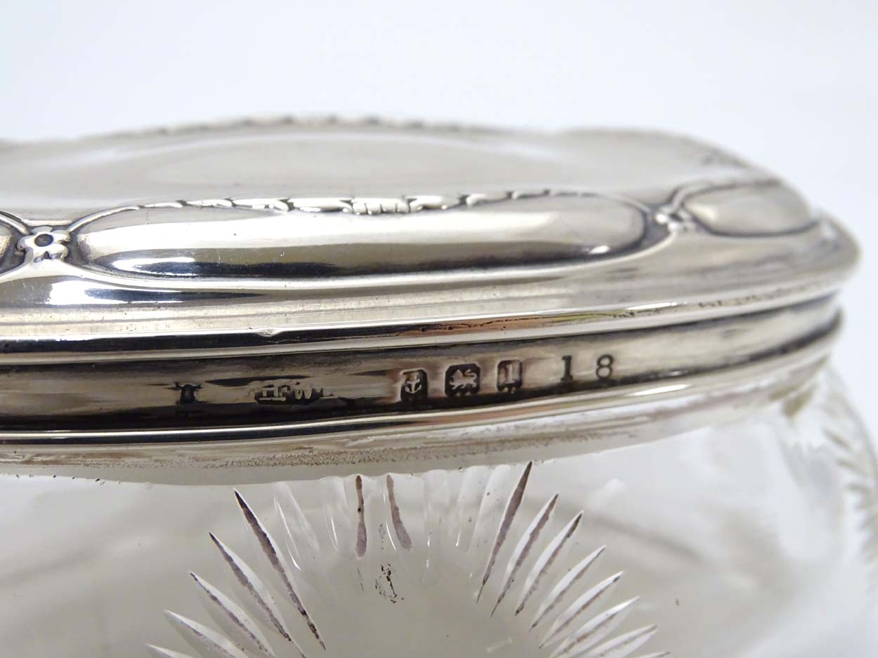 A glass dressing table pot with cut roundel decoration and silver lid hallmarked Birmingham 1910 - Image 7 of 7