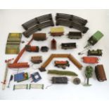 Railwayana : a large quantity of mostly 1930's Hornby , to include engines , carriages ,