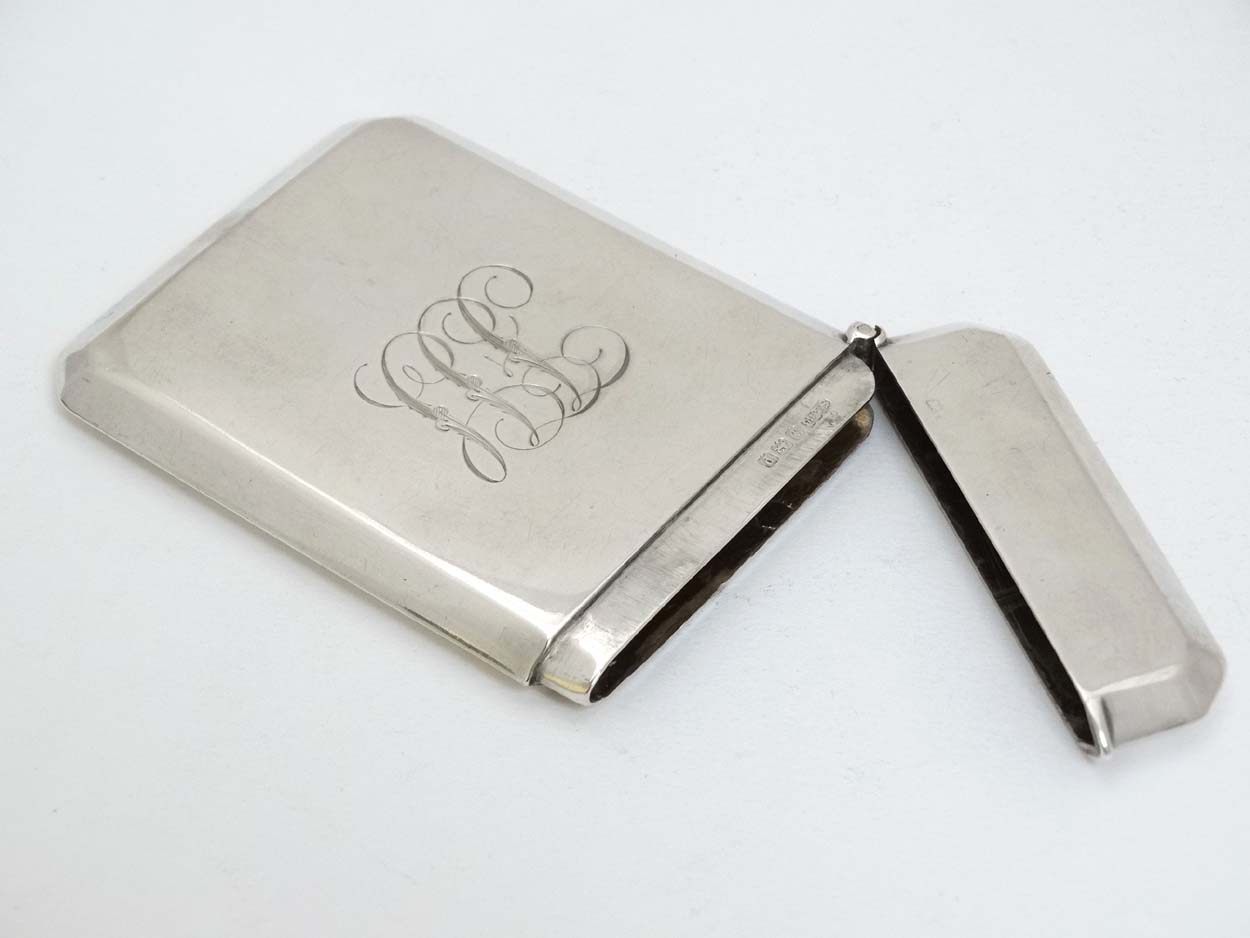 A silver visiting card case with hinged lid and canted corners. - Image 5 of 7