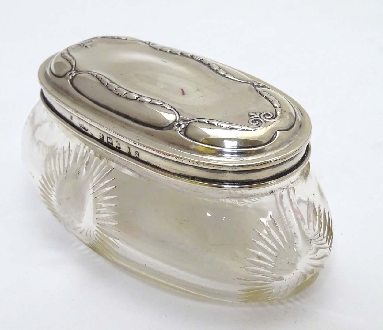 A glass dressing table pot with cut roundel decoration and silver lid hallmarked Birmingham 1910 - Image 3 of 7