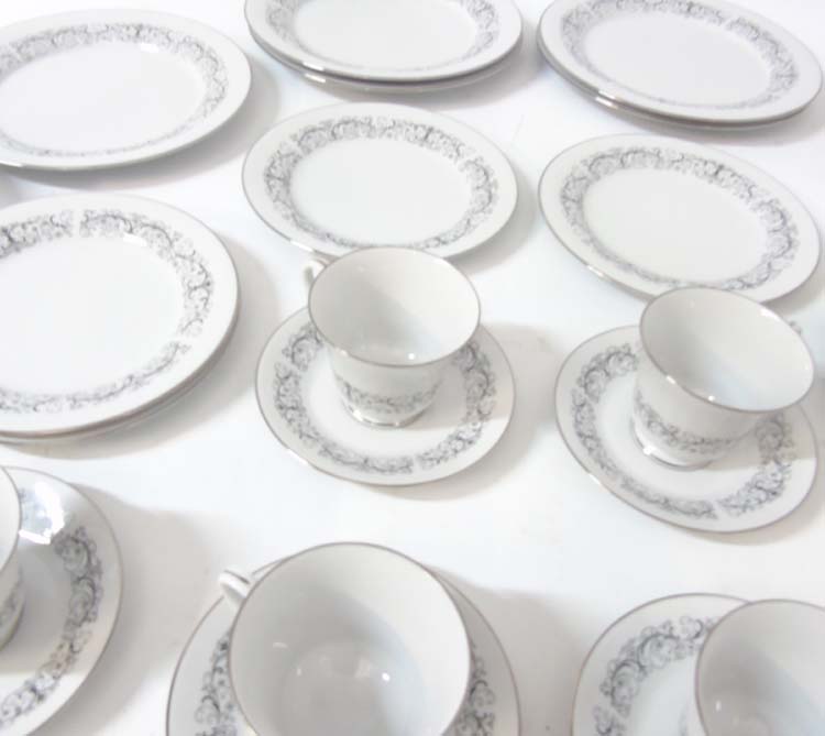 A 20thC Noritake style 'RC Sri Lanka' dinner/tea service for 6 to include dinners plates, - Image 6 of 10