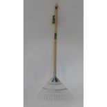 Spear & Jackson 'Kew Kids Collection' lawn rake 51" long CONDITION: Please Note -