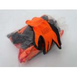 12 Pairs of 'Grip flex' gloves ( 1pkt) CONDITION: Please Note - we do not make