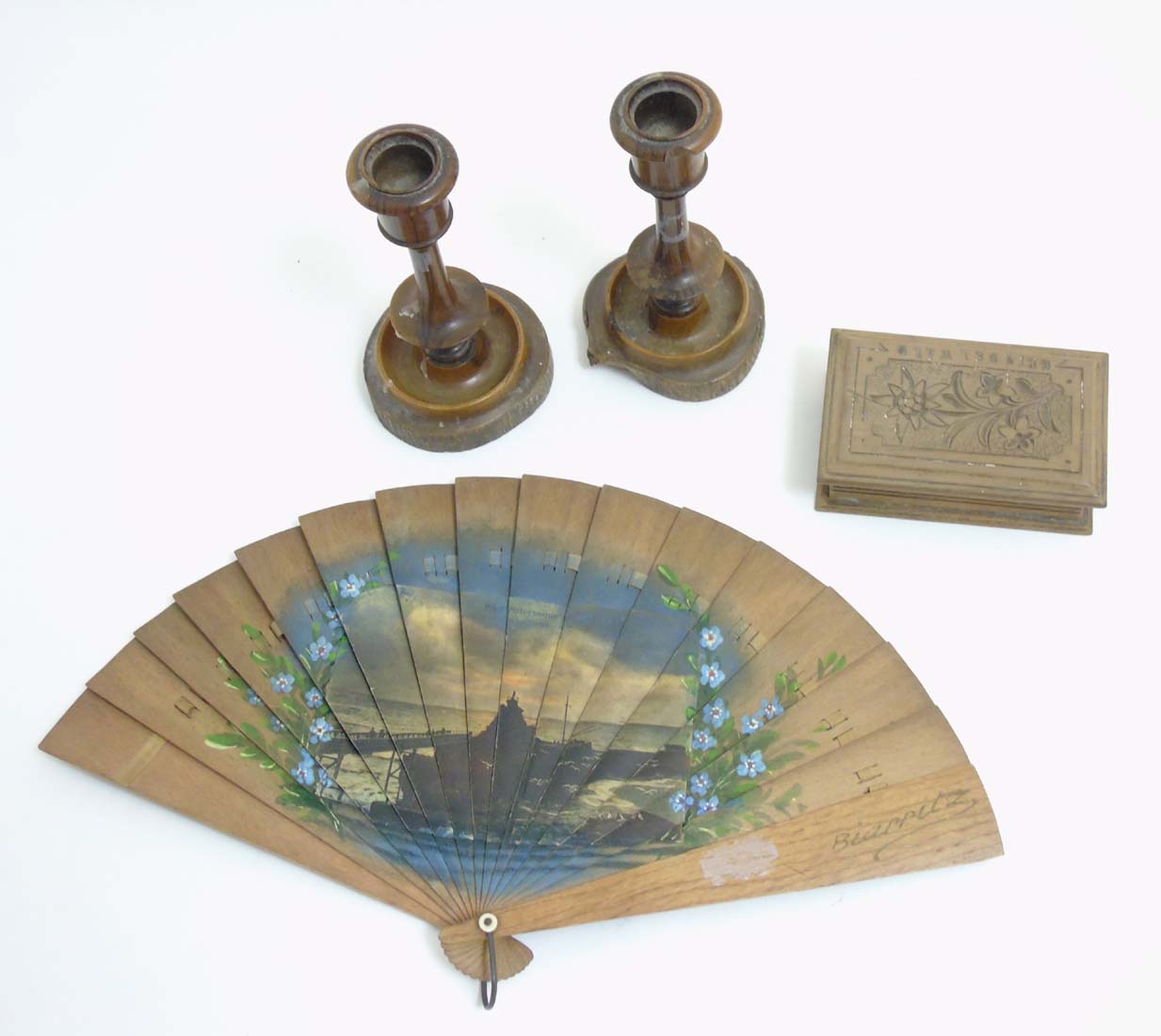 Treen Souvenir : A pair of olive wood candlesticks marked ' Jerusalem' , - Image 4 of 9