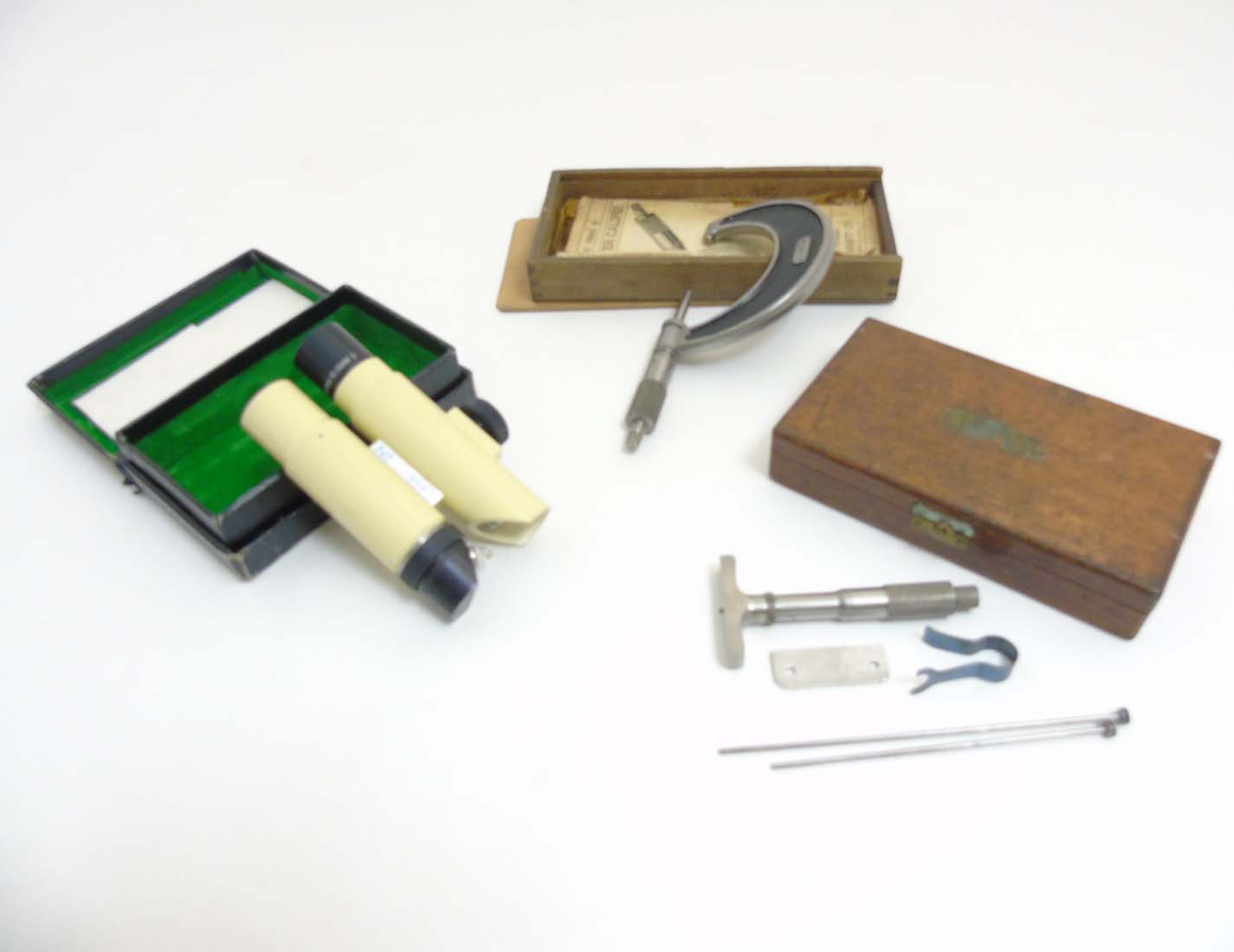 Draughtsman's tools : To include a crack detection microscope, a LS Starrett C. - Image 8 of 9