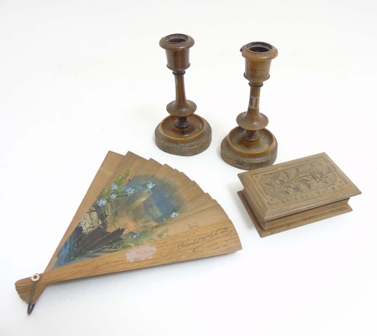 Treen Souvenir : A pair of olive wood candlesticks marked ' Jerusalem' , - Image 8 of 9