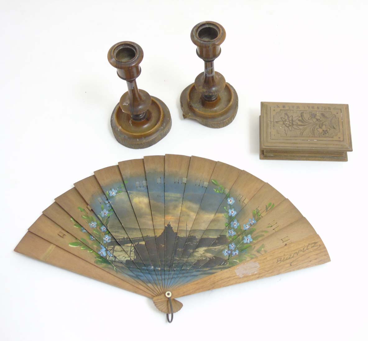 Treen Souvenir : A pair of olive wood candlesticks marked ' Jerusalem' , - Image 5 of 9
