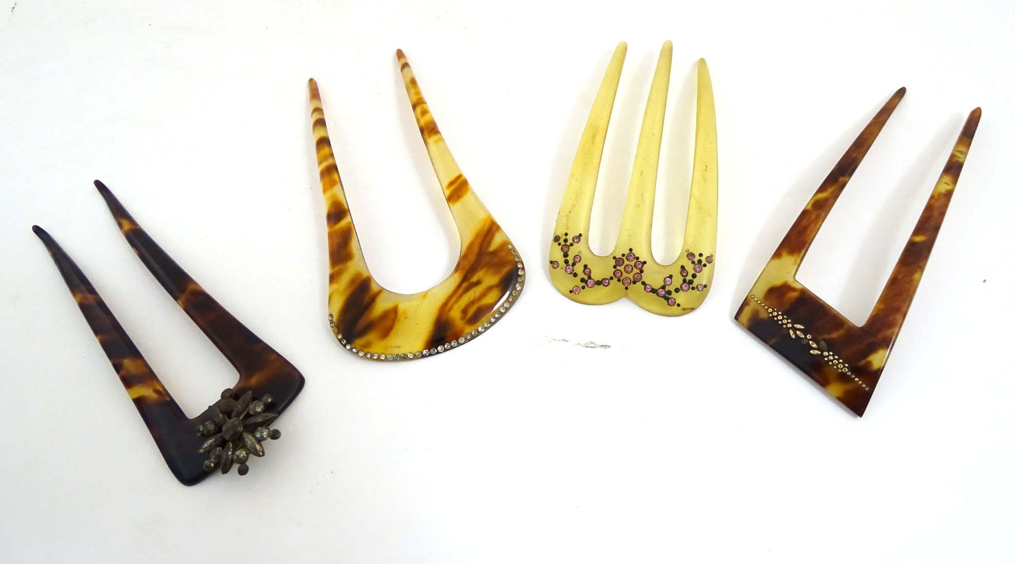 Various tortoiseshell and celluloid hair combs / hair pins / mantillas with cut steel etc - Image 5 of 6