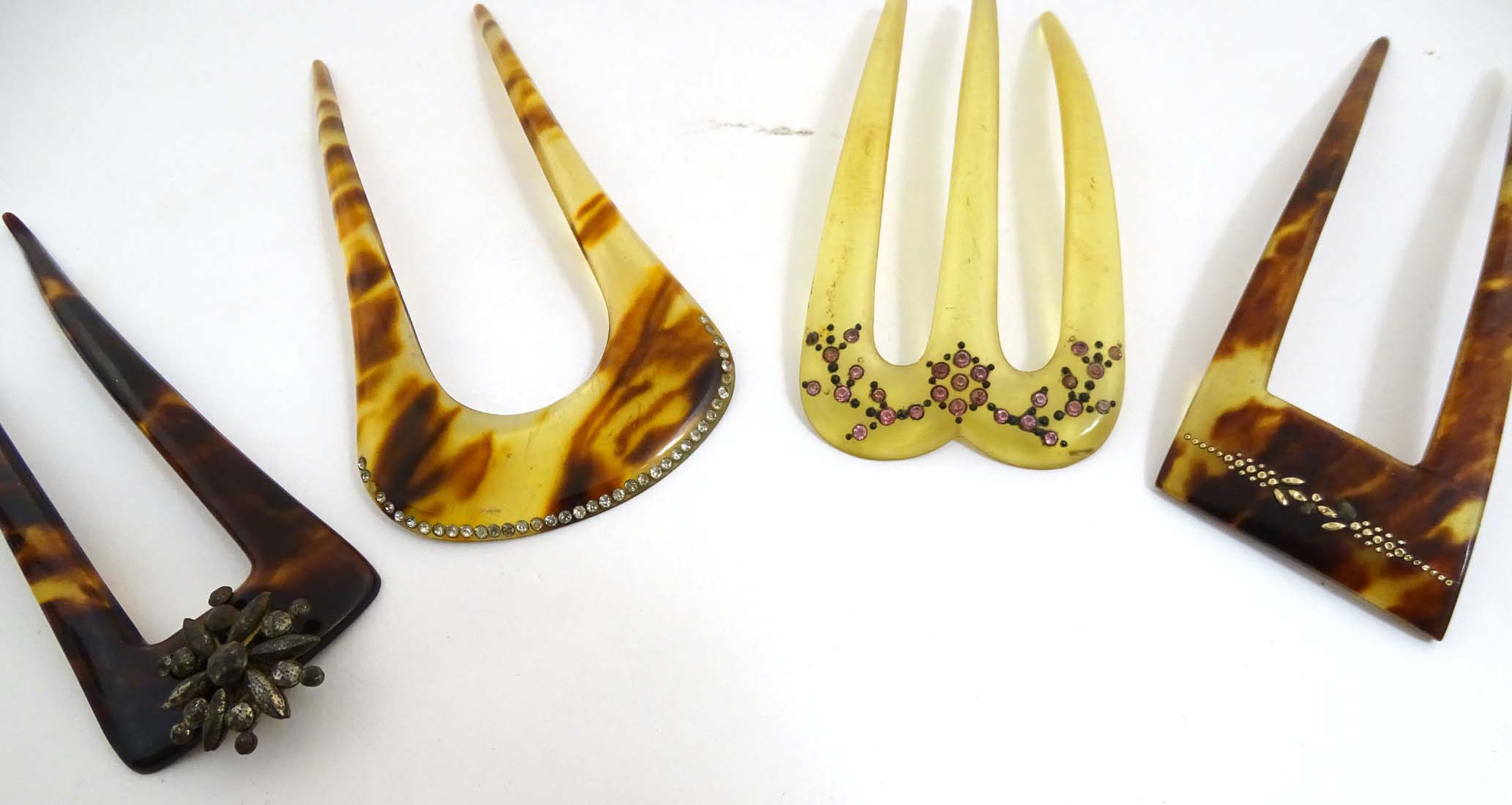 Various tortoiseshell and celluloid hair combs / hair pins / mantillas with cut steel etc - Image 3 of 6