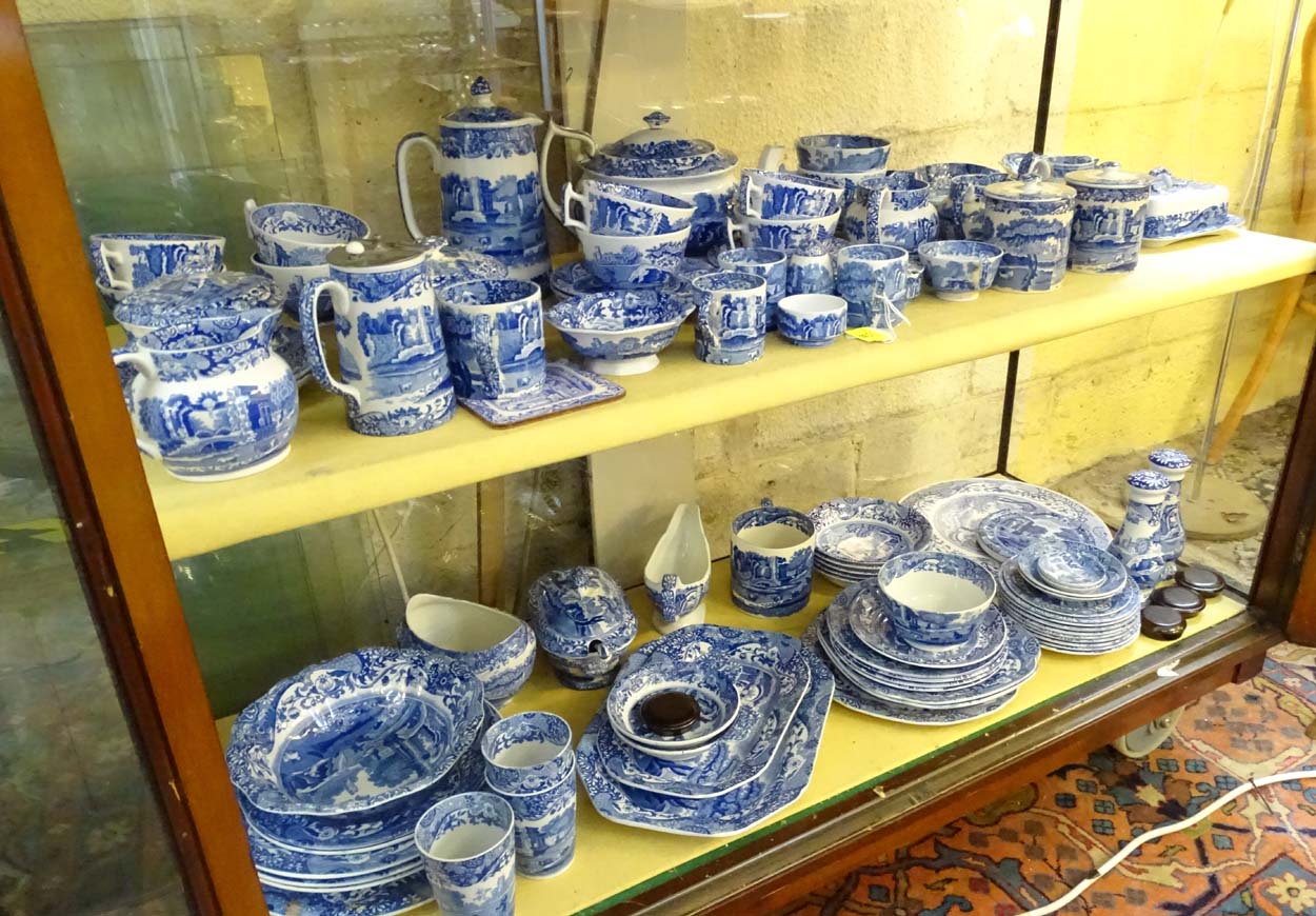A large quantity of Copeland Spode 'Italian' blue and white transferware comprising various items - Image 4 of 19